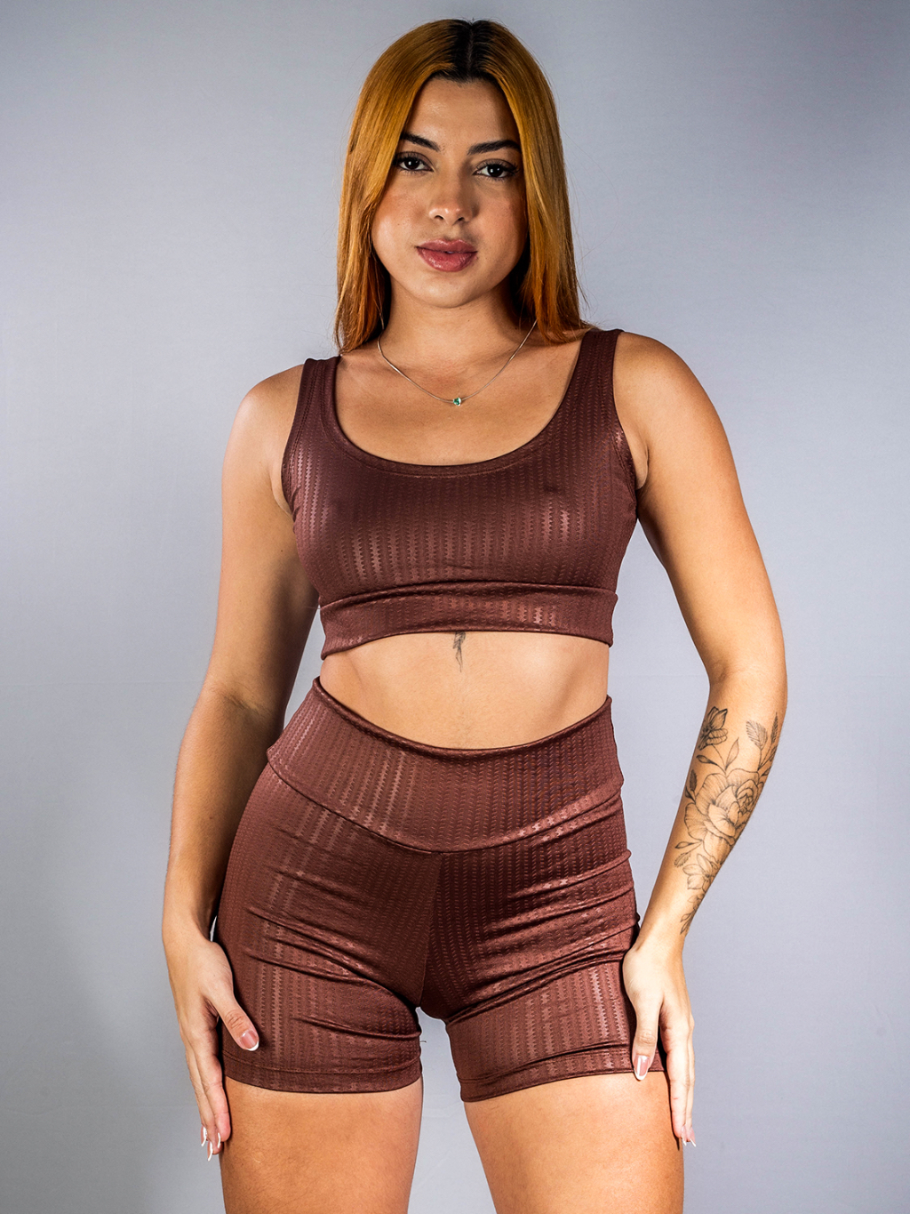 Conjunto Fitness Academia com top e short cintura NewZig