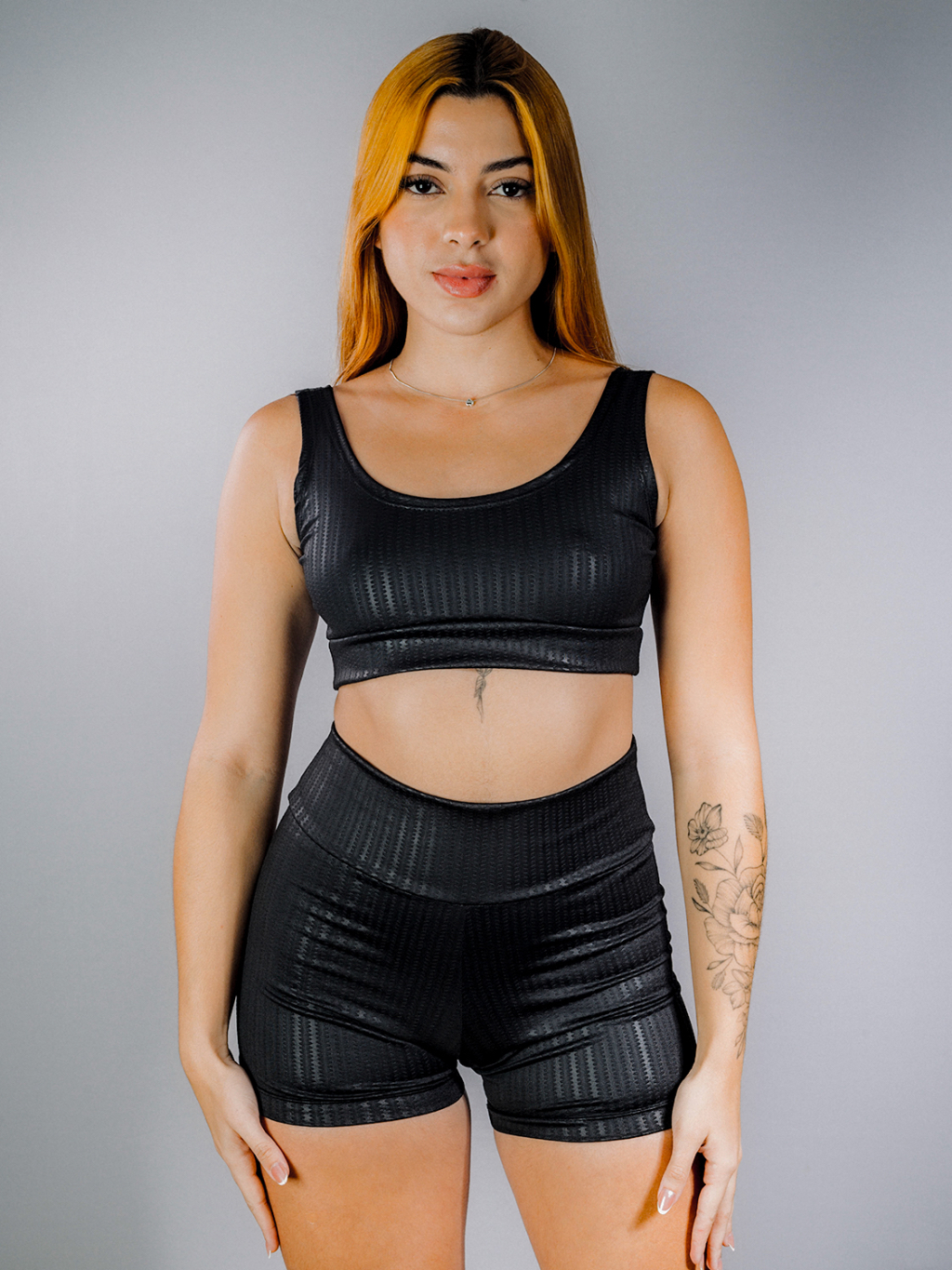 Conjunto Fitness Academia com top e short cintura NewZig